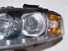 Laden Sie das Bild in den Galerie-Viewer, Frontscheinwerfer Audi A3 8P0941003D Xenon Ein Stück (Rechts oder Links)