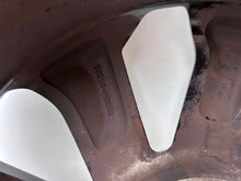 Load image into Gallery viewer, 1x Alufelge 17 Zoll 52910-H8500 Kia Stonic Rim Wheel FEL4728201057qs
