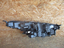 Load image into Gallery viewer, Frontscheinwerfer Toyota Yaris EUK0-8 LED Links Scheinwerfer Headlight SCH4984034898dc