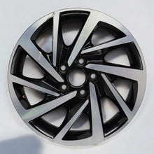 Laden Sie das Bild in den Galerie-Viewer, 1x Alufelge 15 Zoll 5.5&quot; 5x100 40ET Schwarz 2G0601025 VW Polo Rim Wheel