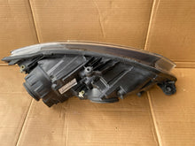 Load image into Gallery viewer, Frontscheinwerfer Skoda Fabia III 6V1941015B 6V1941016A Rechts oder Links