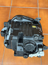 Laden Sie das Bild in den Galerie-Viewer, Frontscheinwerfer Hyundai Tucson NX4E-RH Full LED Rechts Scheinwerfer Headlight