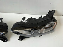 Laden Sie das Bild in den Galerie-Viewer, Frontscheinwerfer Citroën Ds3 9822810180 9822810280 Ein Satz Headlight