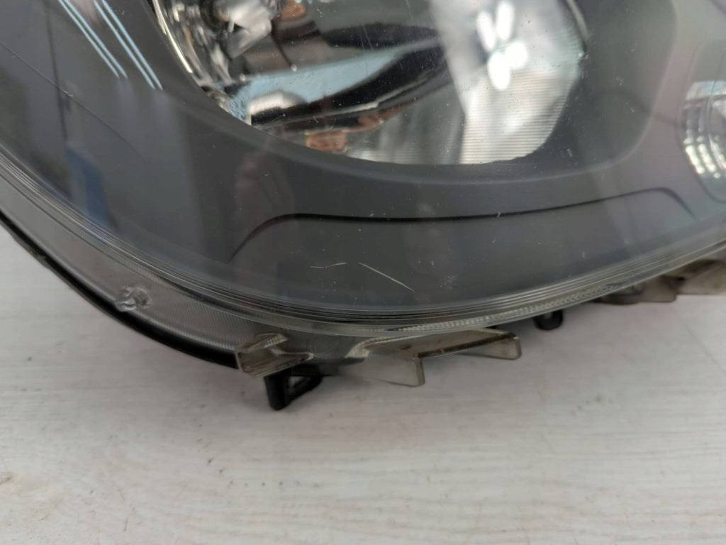 Frontscheinwerfer Mercedes-Benz Sprinter A9068202661 Rechts Headlight SCH9514185694ra