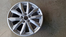 Load image into Gallery viewer, 1x Alufelge 17 Zoll 7.0&quot; 5x112 34ET Glanz Silber 80A601025 Audi Rim Wheel