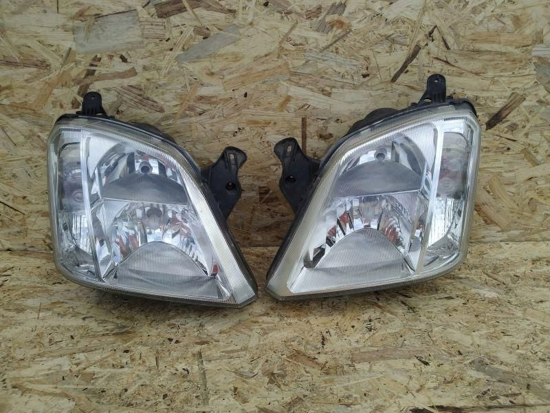Frontscheinwerfer Opel Meriva A 93321053 93321052 Ein Satz Headlight SCH7049220832aa
