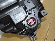 Load image into Gallery viewer, Frontscheinwerfer Land Rover Range Velar L560 J8A2-13W029-EG LED Rechts SCH3179160432el