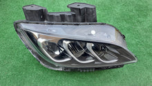 Load image into Gallery viewer, Frontscheinwerfer Hyundai Kona 92102J9600 Rechts Scheinwerfer Headlight