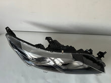 Laden Sie das Bild in den Galerie-Viewer, Frontscheinwerfer Mitsubishi Eclipse Cross W3153 Full LED Rechts Headlight