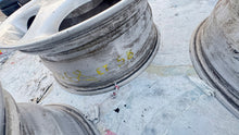 Load image into Gallery viewer, 4x Alufelge 16 Zoll 6.5" 5x112 56ET Glanz Silber 1684010902 Mercedes-Benz FEL6402975537yb