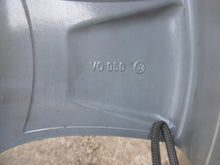 Laden Sie das Bild in den Galerie-Viewer, 1x Alufelge 18 Zoll 8.0" 5x120 53ET KBA45431 VW Multivan Rim Wheel FEL7430644751iu