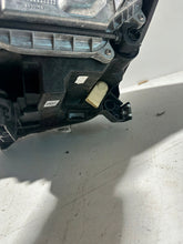 Load image into Gallery viewer, Frontscheinwerfer VW T-Roc 2GA941036AF LED Rechts Scheinwerfer Headlight SCH8354904980lz
