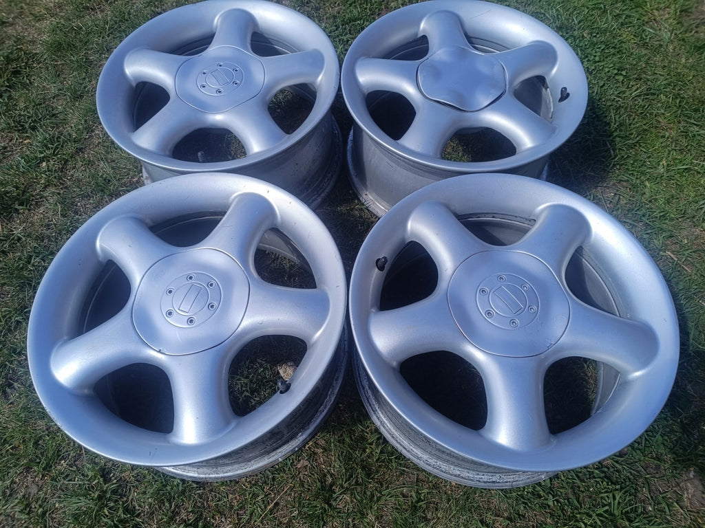4x Alufelge 15 Zoll 7.0" 5x112 38ET Glanz Silber Audi 5 I Octavia 4 Passat Golf FEL3777833211ep