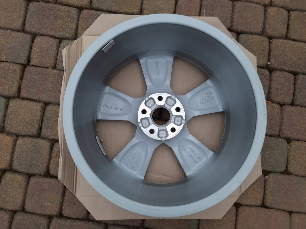 1x Alufelge 18 Zoll 7.0" 5x112 40ET 81A601025J Audi Q2 Rim Wheel FEL5871534172uy