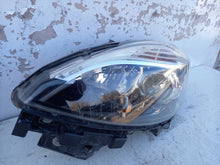 Laden Sie das Bild in den Galerie-Viewer, Frontscheinwerfer Renault Scenic 260601946R Links Scheinwerfer Headlight SCH6210338116kl