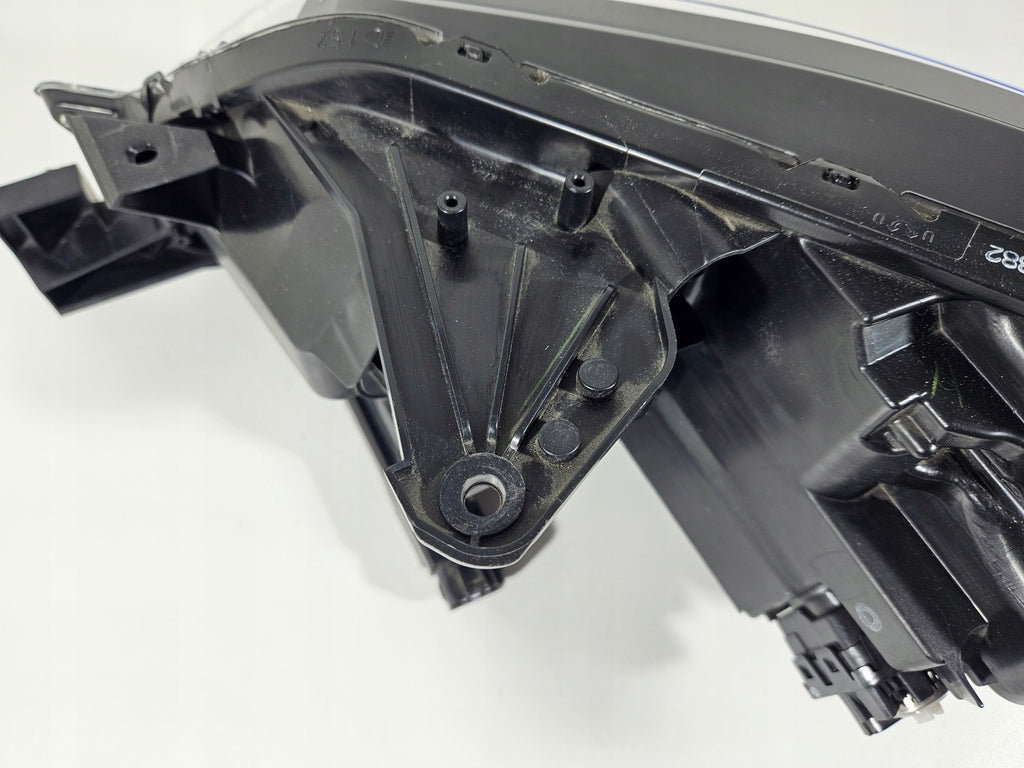 Frontscheinwerfer Mitsubishi L200 8301D382 Full LED Rechts Headlight