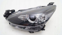 Laden Sie das Bild in den Galerie-Viewer, Frontscheinwerfer Mazda 2 LED Links Scheinwerfer Headlight SCH8845994502xr