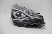 Laden Sie das Bild in den Galerie-Viewer, Frontscheinwerfer Toyota Yaris 811300DJ90 Rechts Scheinwerfer Headlight SCH4291947337py