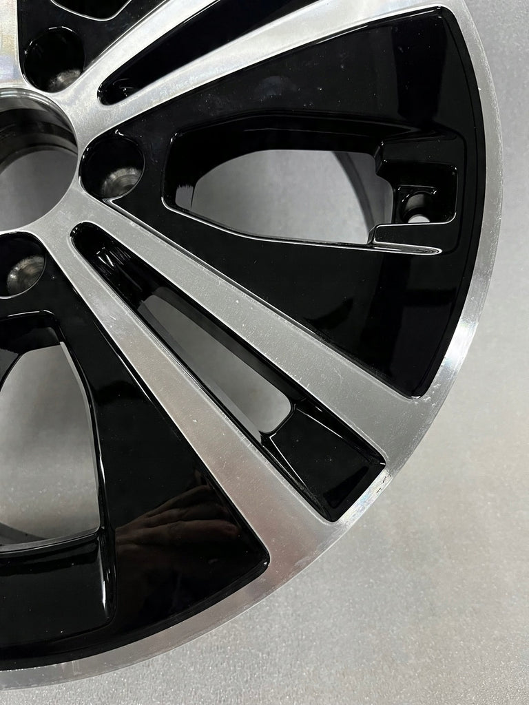 1x Alufelge 17 Zoll 7.5" 5x112 40ET Glanz A2134015100 Mercedes-Benz W213 S213