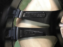 Load image into Gallery viewer, 1x Alufelge 19 Zoll 7.0&quot; 5x114.3 40ET Glanz Schwarz KE409-4C400 Nissan Xtrail