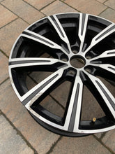 Laden Sie das Bild in den Galerie-Viewer, 1x Alufelge 19 Zoll 7.5" 5x108 50ET 31423852 Volvo Xc60 Ii Rim Wheel