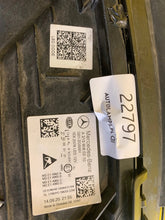 Laden Sie das Bild in den Galerie-Viewer, Frontscheinwerfer Mercedes-Benz W213 A2139060210 LED Rechts Headlight SCH6869574482in