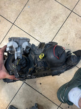 Load image into Gallery viewer, Frontscheinwerfer BMW E46 6910968 6910967 Xenon Ein Stück (Rechts oder Links) SCH8107237711hs