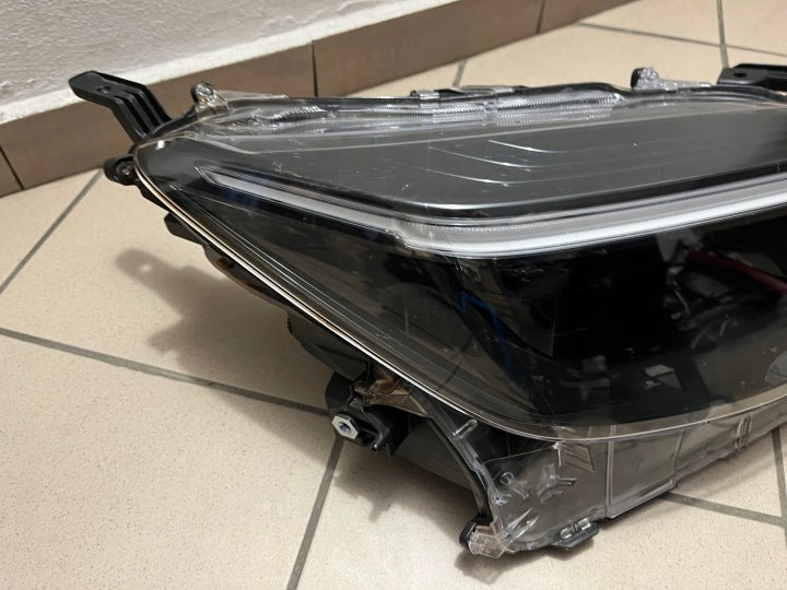 Frontscheinwerfer Toyota Yaris Cross 0D-310 LED Rechts Scheinwerfer Headlight SCH7163100723ws