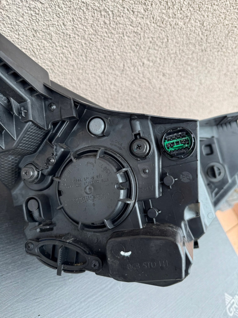 Frontscheinwerfer Hyundai I20 III 92101-Q0050 Links Scheinwerfer Headlight