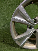 Load image into Gallery viewer, 1x Alufelge 17 Zoll 7.5" 5x112 46ET Glanz Silber 5FA601025C Seat Leon Rim Wheel FEL9111809522is