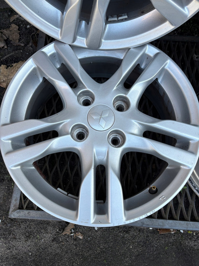 4x Alufelge 16 Zoll 46ET 4250B545 Mitsubishi Colt VI I Rim Wheel FEL8116090600lw