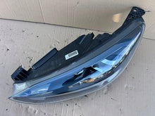 Laden Sie das Bild in den Galerie-Viewer, Frontscheinwerfer Ford Focus JX7B13E015CE 000201175L19287 Links Headlight SCH4646199668lx