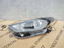 Laden Sie das Bild in den Galerie-Viewer, Frontscheinwerfer Toyota 4 Yaris Links Scheinwerfer Headlight SCH3451743027us