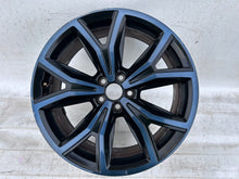Laden Sie das Bild in den Galerie-Viewer, 1x Alufelge 18 Zoll 7.0&quot; 5x112 39ET Glanz 2GM601025Q VW T-Cross Rim Wheel