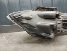 Load image into Gallery viewer, Frontscheinwerfer Hyundai I20 92102-4P000 Rechts Scheinwerfer Headlight