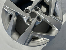 Load image into Gallery viewer, 1x Alufelge 15 Zoll 6.0" 4x100 48ET Glanz 52910-K7100 Hyundai I10 Iii Rim Wheel FEL6441635528li