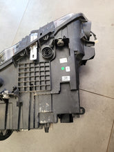 Laden Sie das Bild in den Galerie-Viewer, Frontscheinwerfer BMW X1 F48 90146782 Full LED Rechts Scheinwerfer Headlight SCH5658475952sa