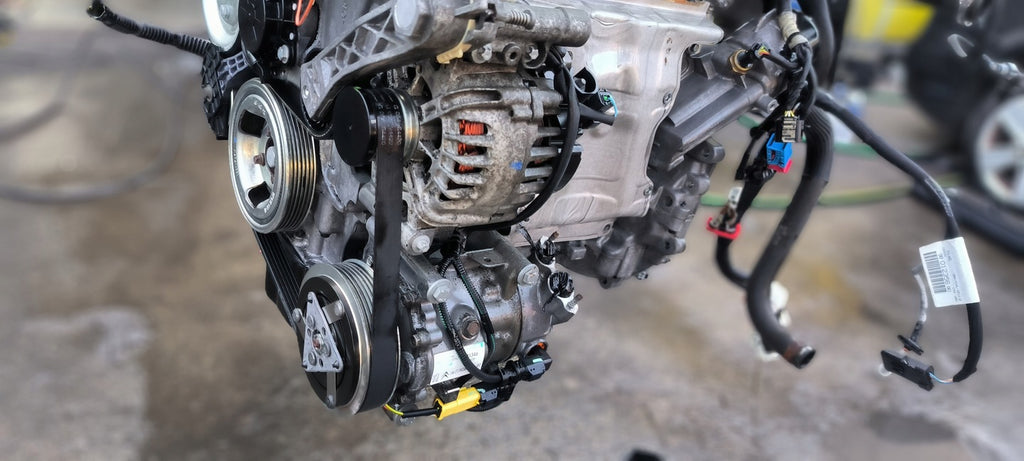 Motor Peugeot 208 I CRD93 1.4 VTI 73PS 54kW 107TKm Benzin Engine Komplett