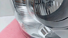 Laden Sie das Bild in den Galerie-Viewer, Frontscheinwerfer Hyundai H350 92102-59 Rechts Scheinwerfer Headlight