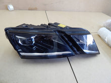 Laden Sie das Bild in den Galerie-Viewer, Frontscheinwerfer Skoda Octavia III 5E1941016F Rechts Scheinwerfer Headlight SCH8271315516vk
