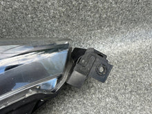 Laden Sie das Bild in den Galerie-Viewer, Frontscheinwerfer Mazda 2 Dj DB5J-51040 Links Scheinwerfer Headlight SCH2128649338ra