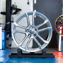 Laden Sie das Bild in den Galerie-Viewer, 1x Alufelge 19 Zoll 8.5" 5x112 42ET Glanz Silber 4S0601025CD Audi Rim Wheel FEL1444370314yc