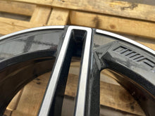Laden Sie das Bild in den Galerie-Viewer, 1x Alufelge 19 Zoll 5x112 Glanz A2534015300 Mercedes-Benz Glc C253 X253 FEL6658631484dt