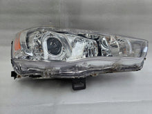 Laden Sie das Bild in den Galerie-Viewer, Frontscheinwerfer Mitsubishi Outlander I 8301C594 Rechts Scheinwerfer Headlight SCH1058035051ue