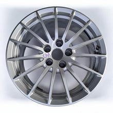 Load image into Gallery viewer, 1x Alufelge 17 Zoll 7.5&quot; 5x112 29ET Glanz Silber 8W0601025AE Audi A4 Rim Wheel