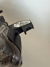 Laden Sie das Bild in den Galerie-Viewer, Frontscheinwerfer Toyota Yaris Rechts Scheinwerfer Headlight SCH9126590744hp