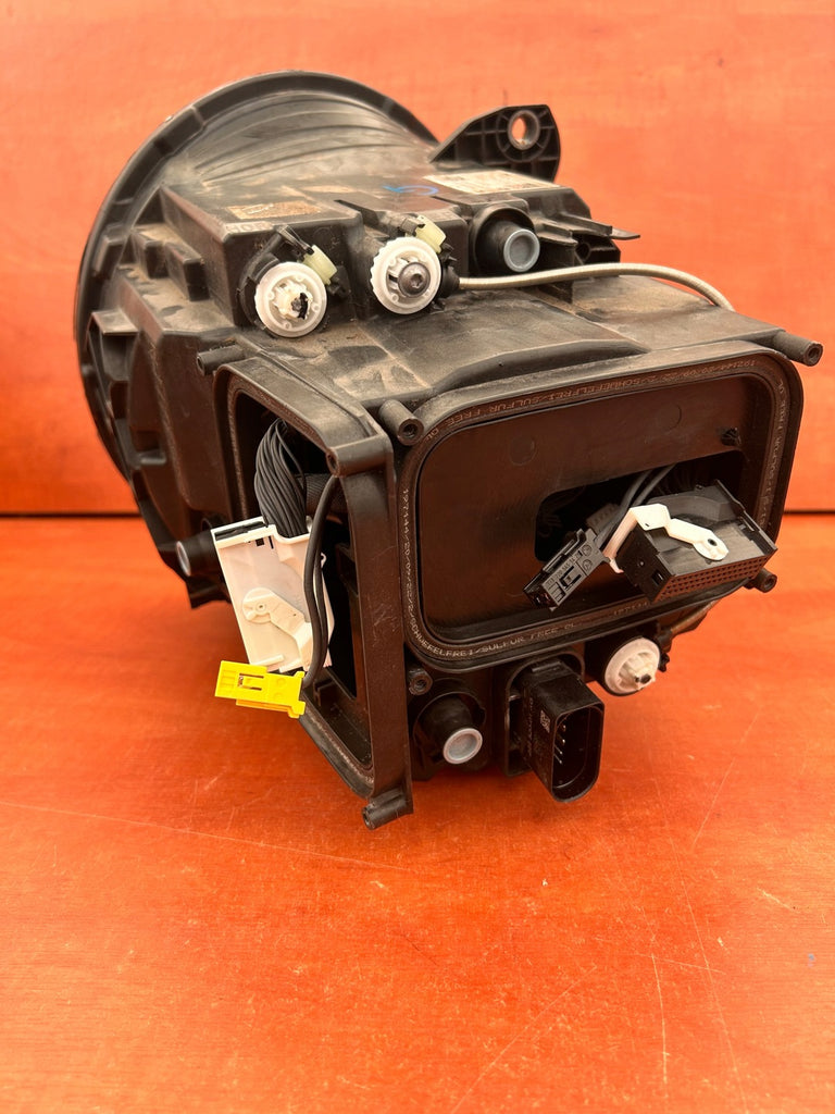 Frontscheinwerfer Mercedes-Benz A4639068702 LED Ein Stück (Rechts oder Links) SCH8665890338hc