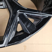 Load image into Gallery viewer, 1x Alufelge 19 Zoll 8.0" 5x112 45ET Glanz Schwarz 575601025 Cupra Ateca FEL2356732096ws