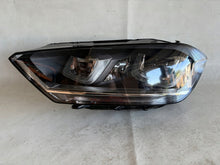 Load image into Gallery viewer, Frontscheinwerfer VW Golf Sportsvan 517941033 Xenon Links Scheinwerfer Headlight SCH9015882046zg