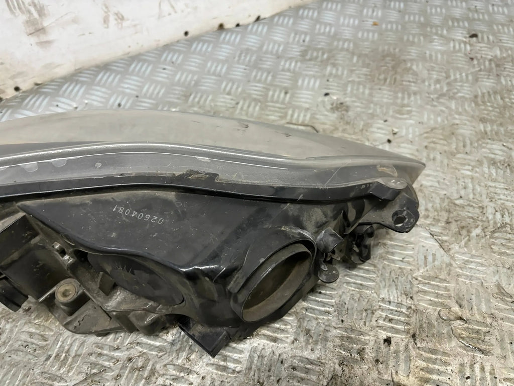 Frontscheinwerfer Ford Focus Ein Stück (Rechts oder Links) Headlight